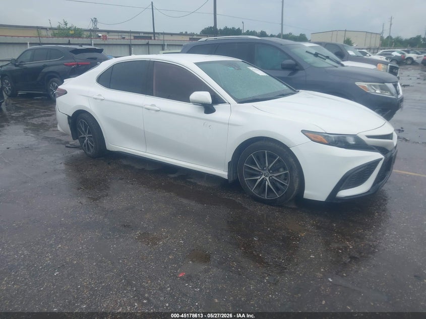 2023 Toyota Camry VIN 4T1G11AK9PU817869 IAAI salvage auction — LEFT REAR, Salvage Title, sold $8,100 on 2026-07-22 (photo 1)