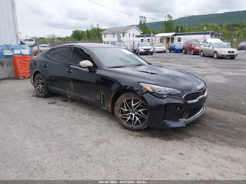 2022 Kia Stinger VIN KNAE35LD3N6102807 IAAI salvage auction — FRONT & REAR, Salvage (Pennsylvania), sold $5,500 on 2026-07-08 (photo 1)