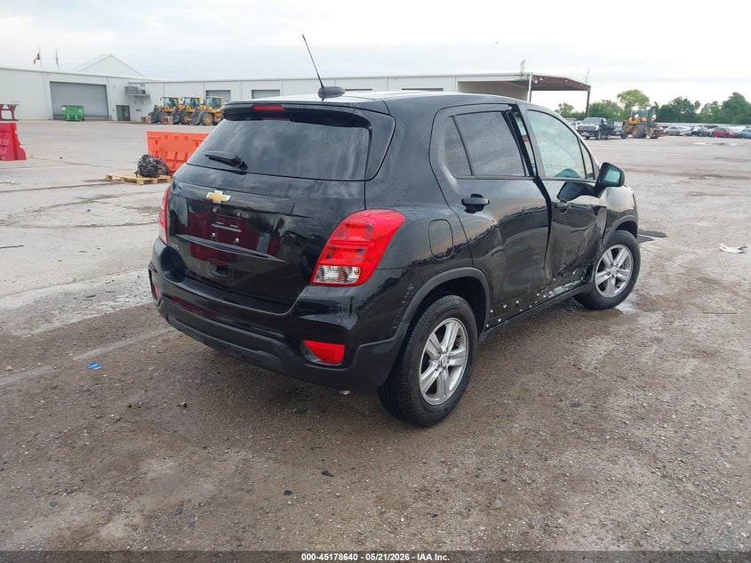 2020 Chevrolet Trax VIN KL7CJKSB8LB057623 IAAI salvage auction — RIGHT SIDE, Salvage (Texas), sold $2,450 on 2026-07-15 (photo 4)