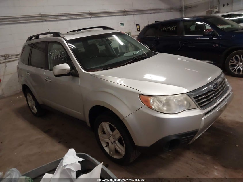 2010 Subaru Forester VIN JF2SH6CC4AH742335 IAAI salvage auction — NORMAL WEAR, Clear (Minnesota), sold $250 on 2026-07-29 (photo 1)