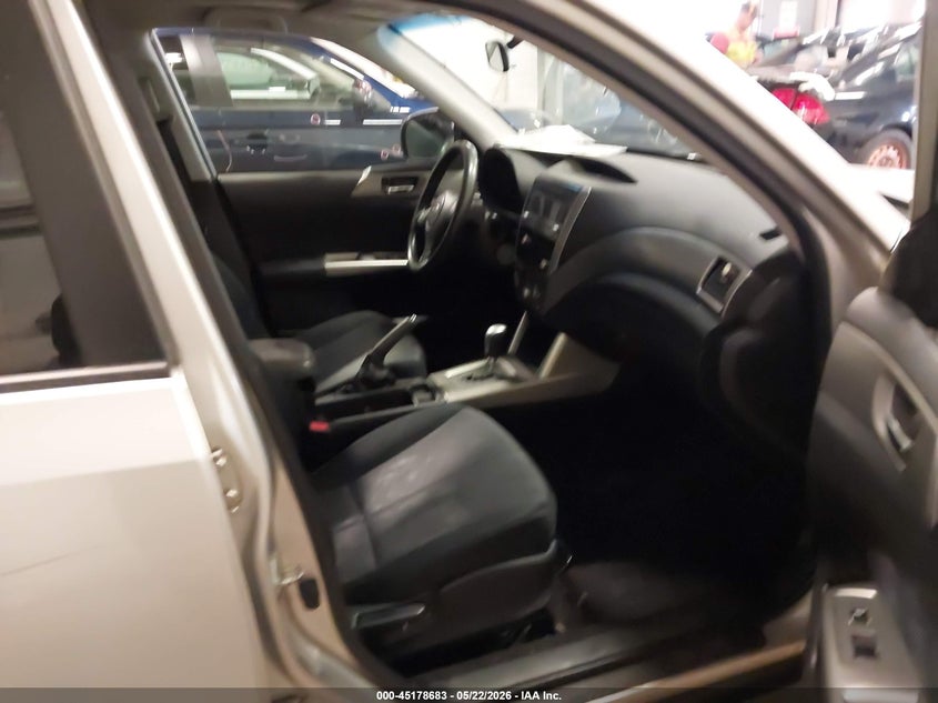 2010 Subaru Forester VIN JF2SH6CC4AH742335 IAAI salvage auction — NORMAL WEAR, Clear (Minnesota), sold $250 on 2026-07-29 (photo 5)