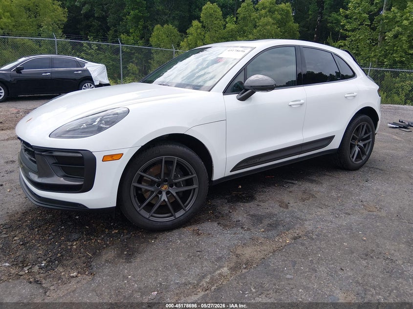 2025 Porsche Macan VIN WP1AA2A54SLB09231 IAAI salvage auction — REAR END, Salvage Title, sold $32,975 on 2026-07-15 (photo 2)