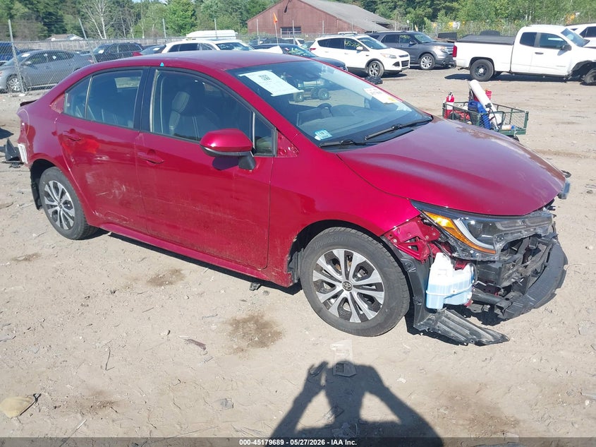 2022 Toyota Corolla VIN JTDEAMDE4NJ040177 IAAI salvage auction — FRONT & REAR, Salvage Title, sold $5,500 on 2026-07-17 (photo 1)