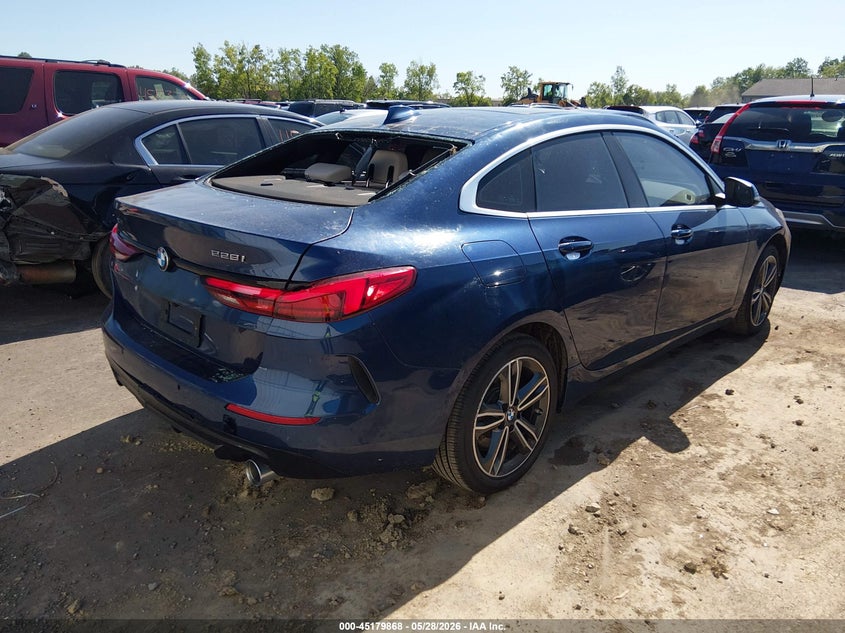 2023 BMW 2er VIN WBA73AK01P7N03141 IAAI salvage auction — HAIL, Salvage Title, sold $8,800 on 2026-08-01 (photo 4)