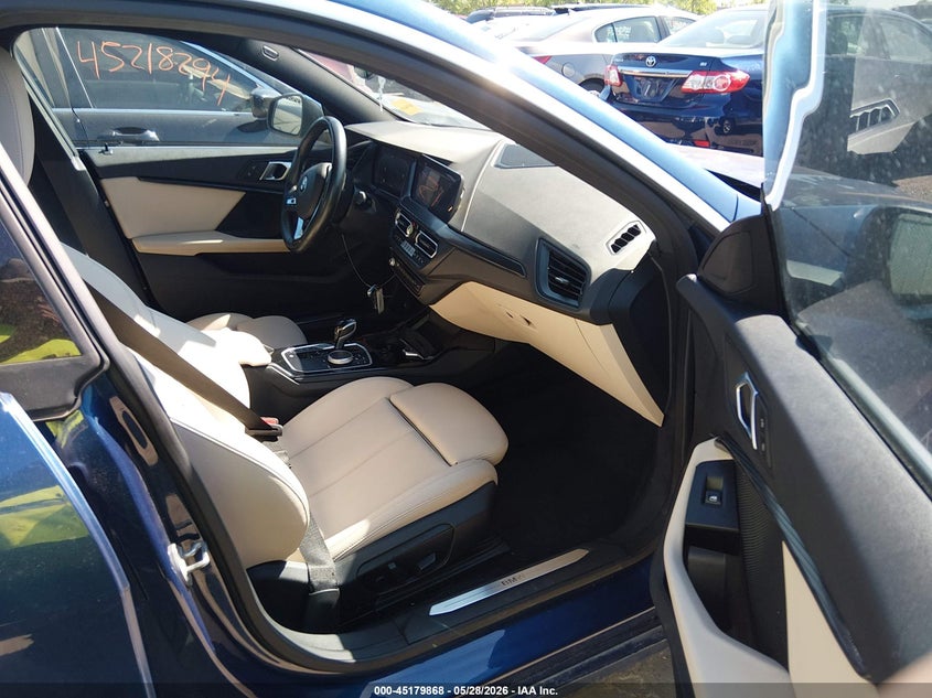 2023 BMW 2er VIN WBA73AK01P7N03141 IAAI salvage auction — HAIL, Salvage Title, sold $8,800 on 2026-08-01 (photo 5)