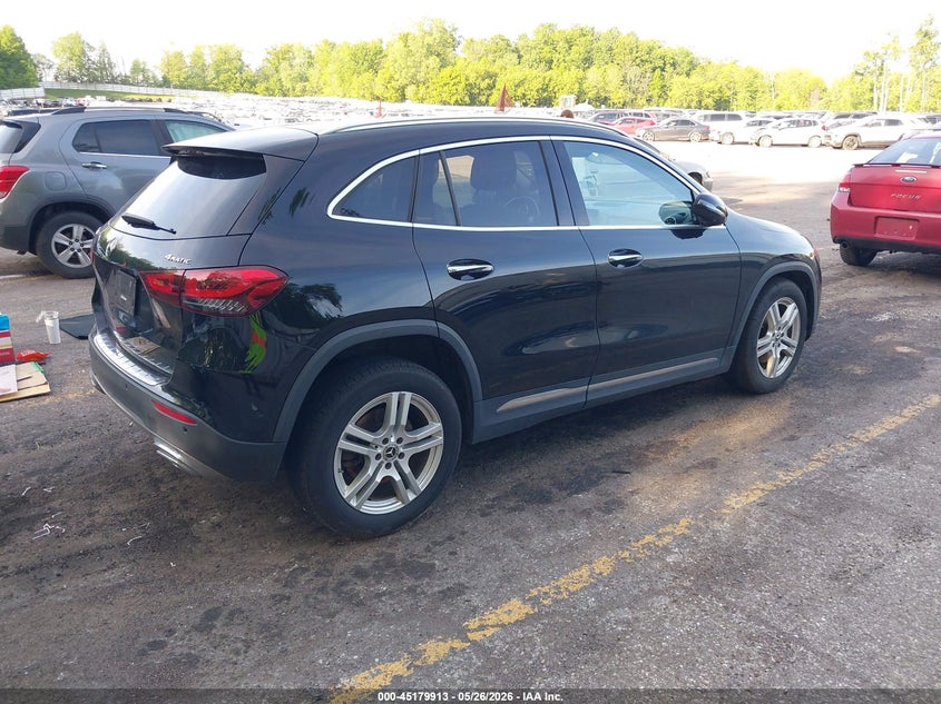 2022 Mercedes-benz Gla-klasse VIN W1N4N4HB8NJ370588 IAAI salvage auction — LEFT FRONT, Clear (Michigan), sold $9,600 on 2026-07-31 (photo 4)