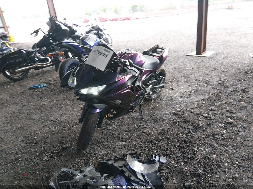 2024 Kawasaki Ninja VIN ML5EXEP12RDAC6594 IAAI salvage auction — REAR END, Salvage (Tennessee), sold $1,150 on 2026-07-29 (photo 2)