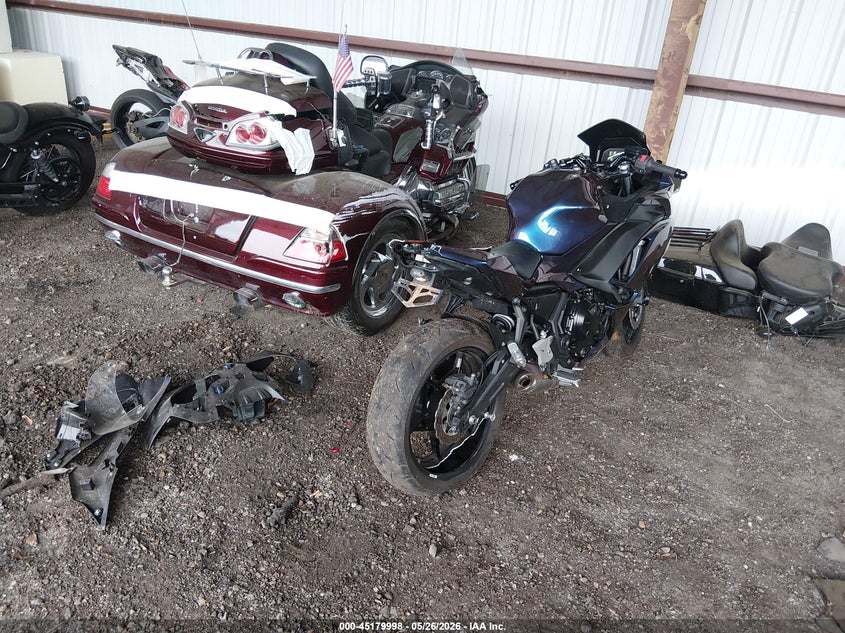 2024 Kawasaki Ninja VIN ML5EXEP12RDAC6594 IAAI salvage auction — REAR END, Salvage (Tennessee), sold $1,150 on 2026-07-29 (photo 4)