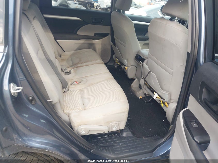 2019 Toyota Highlander VIN 5TDZARFH9KS057352 IAAI salvage auction — REAR END, Salvage (Georgia), sold $7,500 on 2026-07-29 (photo 8)