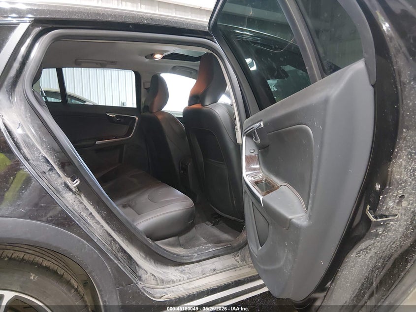 2016 Volvo V60 cross country VIN YV4612HK4G1006040 IAAI salvage auction — NORMAL WEAR, Salvage Title, sold $1,150 on 2026-07-10 (photo 8)