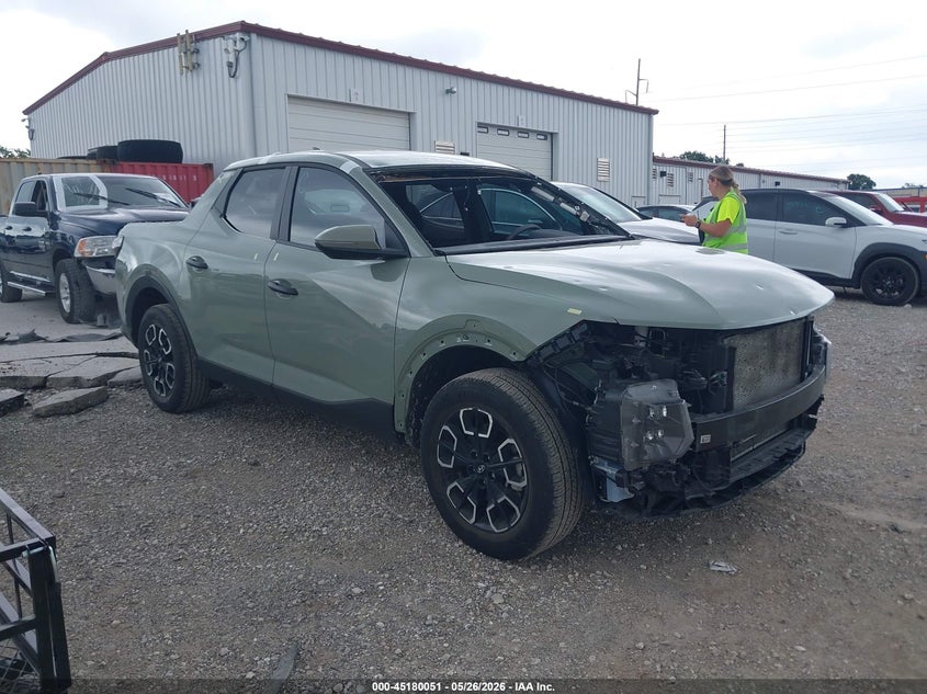 2024 Hyundai Santa cruz VIN 5NTJBDAE8RH085221 IAAI salvage auction — HAIL, Clear (Missouri), sold $10,000 on 2026-07-31 (photo 1)