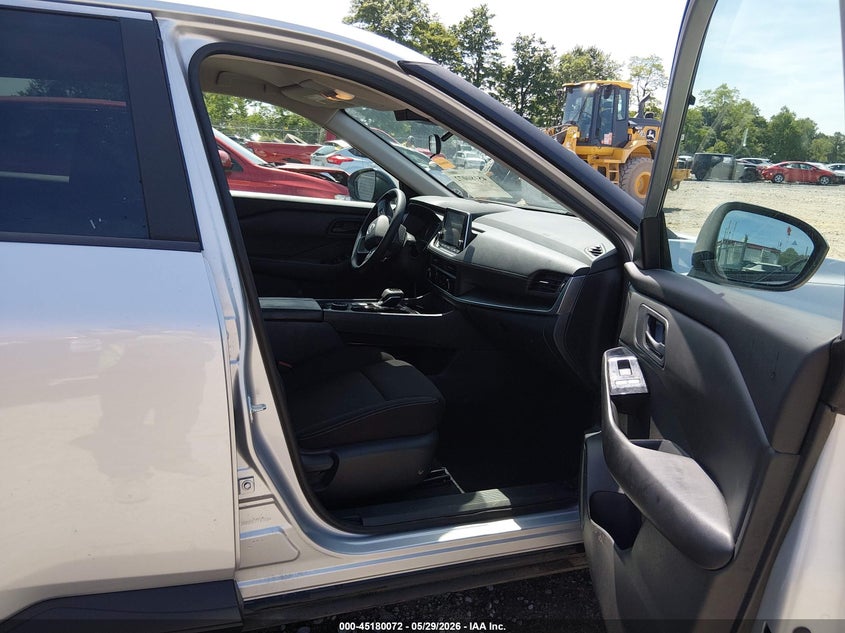 2025 Nissan Rogue VIN 5N1BT3AB9SC774309 IAAI salvage auction — REAR END, Salvage Title, sold $8,375 on 2026-07-29 (photo 5)