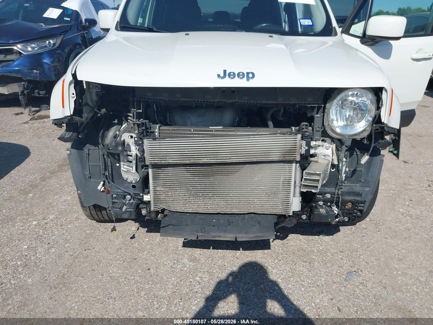 2017 Jeep Renegade VIN ZACCJBBB7HPG34240 IAAI salvage auction — FRONT END, Salvage Title, sold $1,950 on 2026-08-12 (photo 6)