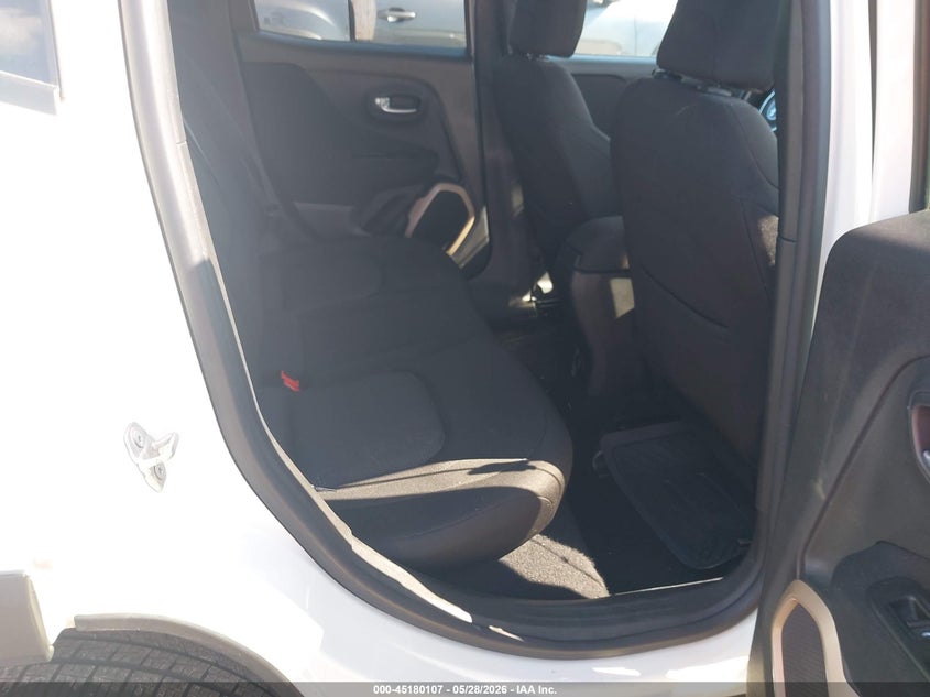 2017 Jeep Renegade VIN ZACCJBBB7HPG34240 IAAI salvage auction — FRONT END, Salvage Title, sold $1,950 on 2026-08-12 (photo 8)