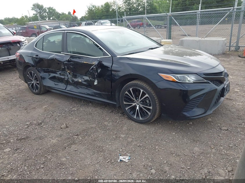 2018 Toyota Camry VIN JTNB11HK5J3013582 IAAI salvage auction — RIGHT SIDE, Salvage Title, sold $4,400 on 2026-07-08 (photo 1)