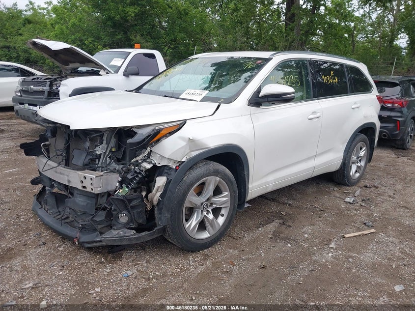 2018 Toyota Highlander VIN 5TDDZRFH3JS903668 IAAI salvage auction — FRONT END, Clear (Indiana), sold $9,900 on 2026-07-15 (photo 2)