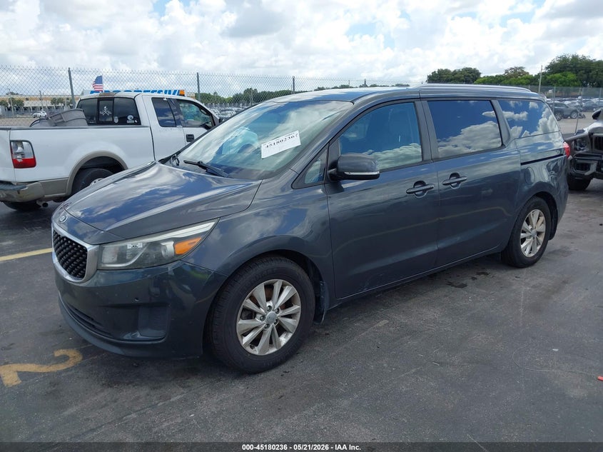 2017 Kia SEDONA VIN KNDMB5C17H6322740 IAAI salvage auction — WATER/FLOOD, Rebuildable (Florida), sold $1,200 on 2026-07-16 (photo 2)