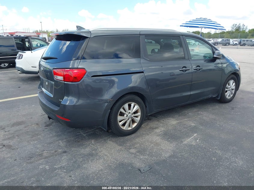 2017 Kia SEDONA VIN KNDMB5C17H6322740 IAAI salvage auction — WATER/FLOOD, Rebuildable (Florida), sold $1,200 on 2026-07-16 (photo 4)