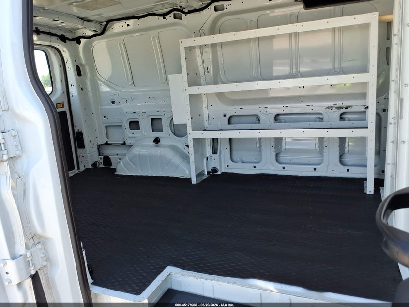 2018 Ford Transit 150 VIN 1FTYE1ZM0JKB42435 IAAI salvage auction — NORMAL WEAR, Sf97 (North Carolina), sold $19,800 on 2026-07-16 (photo 8)