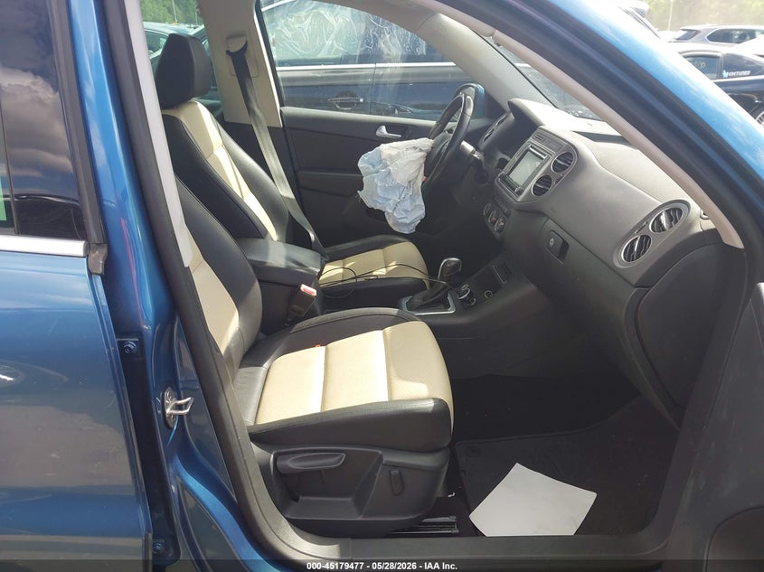 2017 Volkswagen Tiguan VIN WVGSV7AX2HK002486 IAAI salvage auction — FRONT END, Salvage Title, sold $1,750 on 2026-07-24 (photo 5)