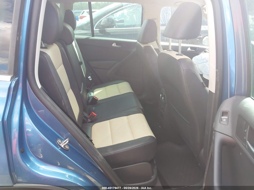 2017 Volkswagen Tiguan VIN WVGSV7AX2HK002486 IAAI salvage auction — FRONT END, Salvage Title, sold $1,750 on 2026-07-24 (photo 8)