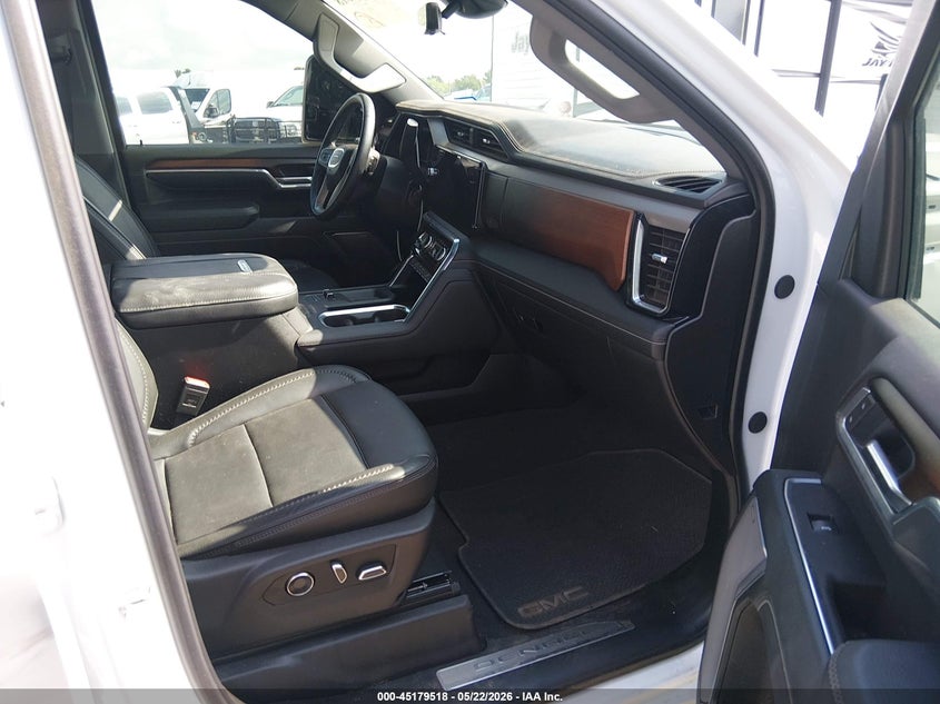 2025 Gmc VIN 1GT4URE78SF246570 IAAI salvage auction — UNKNOWN, Salvage (Texas), sold $25,250 on 2026-07-21 (photo 6)