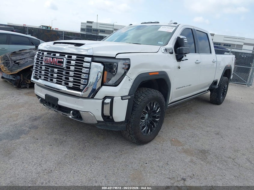 2025 Gmc VIN 1GT4URE78SF246570 IAAI salvage auction — UNKNOWN, Salvage (Texas), sold $25,250 on 2026-07-21 (photo 2)