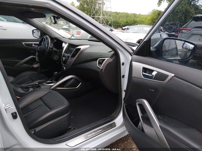 2015 Hyundai Veloster VIN KMHTC6AD8FU218290 IAAI salvage auction — FRONT END, Clear (Indiana), sold $1,550 on 2026-07-08 (photo 5)