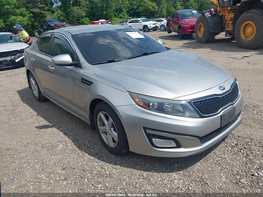 2015 Kia Optima VIN 5XXGM4A70FG384777 IAAI salvage auction — FRONT END, Salvage Title, sold $500 on 2026-07-07 (photo 1)