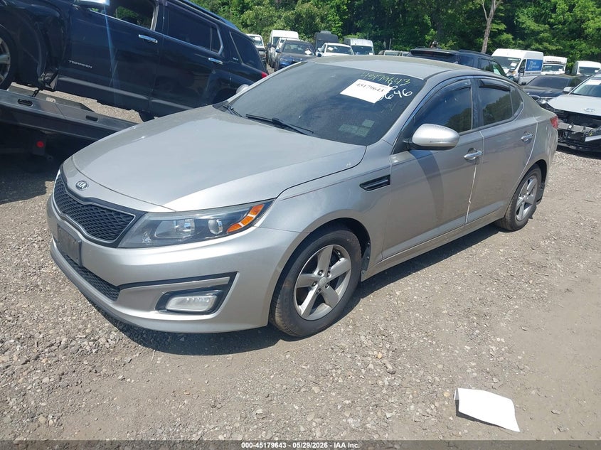 2015 Kia Optima VIN 5XXGM4A70FG384777 IAAI salvage auction — FRONT END, Salvage Title, sold $500 on 2026-07-07 (photo 2)