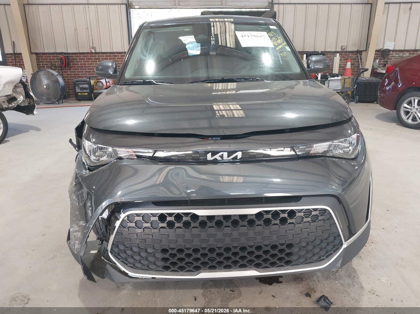 2025 Kia Soul VIN KNDJ23AU8S7254373 IAAI salvage auction — RIGHT FRONT, Salvage (North Carolina), sold $4,150 on 2026-07-31 (photo 6)