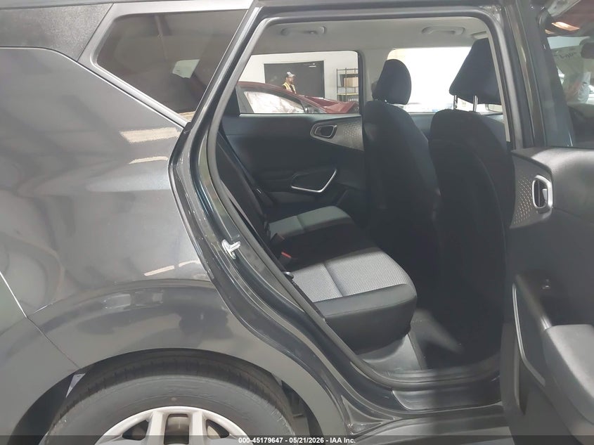 2025 Kia Soul VIN KNDJ23AU8S7254373 IAAI salvage auction — RIGHT FRONT, Salvage (North Carolina), sold $4,150 on 2026-07-31 (photo 8)