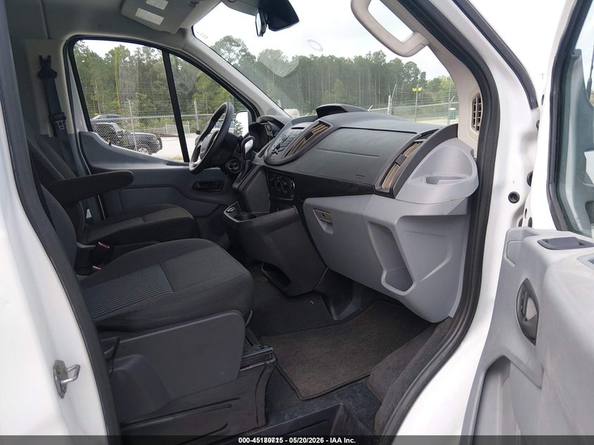 2018 Ford Transit 150 VIN 1FMZK1ZM6JKB35966 IAAI salvage auction — NORMAL WEAR, Sf97 (Mississippi), sold $17,300 on 2026-08-13 (photo 5)