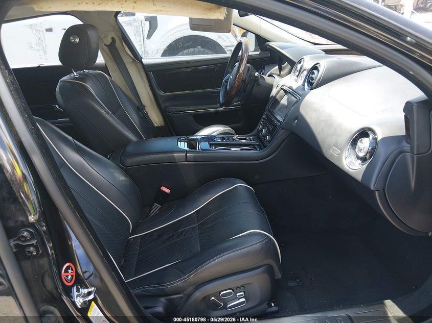 2011 Jaguar Xj VIN SAJWA2GE3BMV08464 IAAI salvage auction — FRONT END, Salvage (Louisiana), sold $1,525 on 2026-07-14 (photo 5)