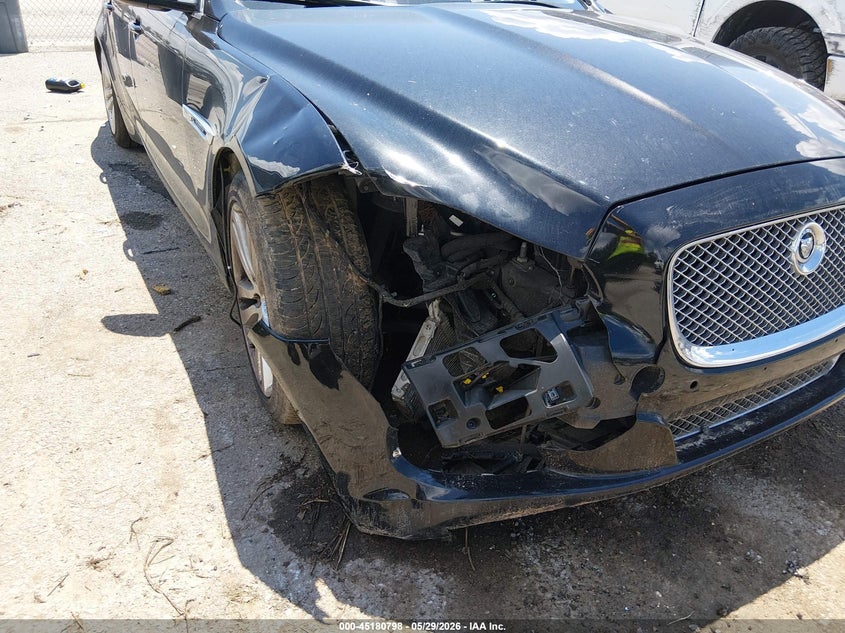 2011 Jaguar Xj VIN SAJWA2GE3BMV08464 IAAI salvage auction — FRONT END, Salvage (Louisiana), sold $1,525 on 2026-07-14 (photo 6)