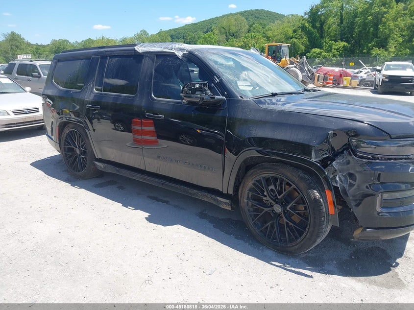 2025 Jeep Grand wagoneer VIN 1C4SJVFPXSS516008 — IAAI salvage auction photo