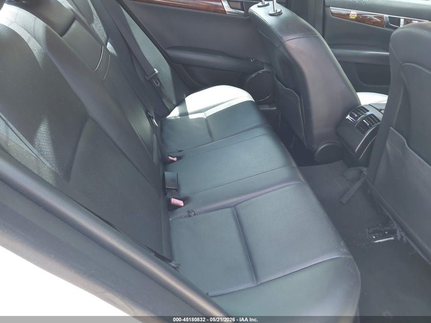 2011 Mercedes-benz C class VIN WDDGF5EB7BA473577 IAAI salvage auction — LEFT REAR, Rebuildable (Florida), sold $325 on 2026-07-20 (photo 8)
