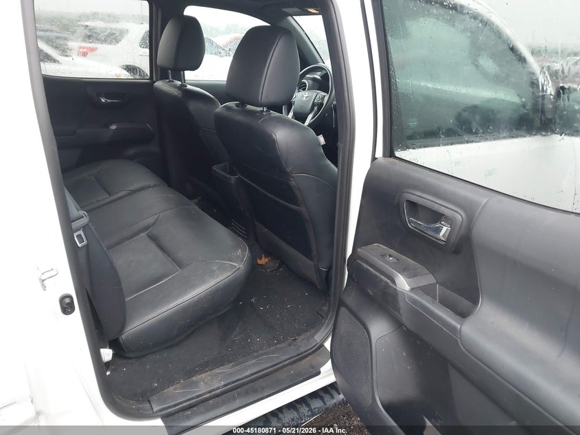2021 Toyota Tacoma VIN 3TMCZ5ANXMM444337 IAAI salvage auction — SIDE, Salvage (Oklahoma), sold $17,000 on 2026-07-31 (photo 8)