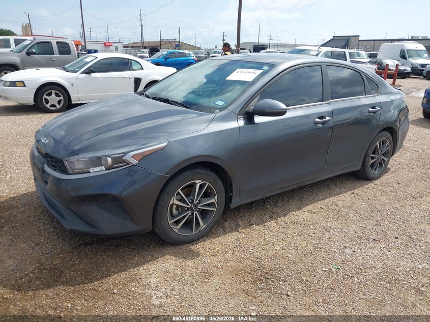 2024 Kia Forte VIN 3KPF24AD6RE800125 IAAI salvage auction — REAR END, Original (Texas), sold $7,250 on 2026-07-29 (photo 2)