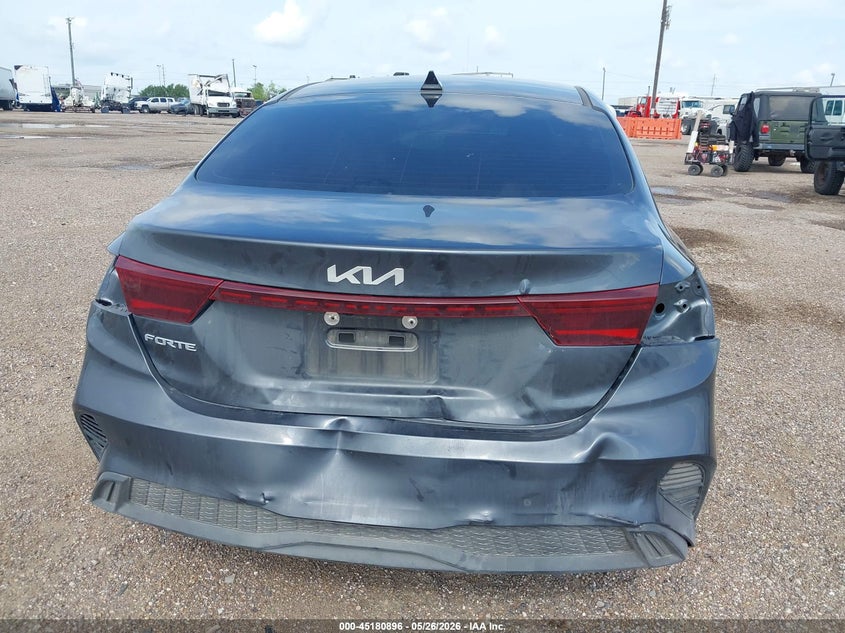 2024 Kia Forte VIN 3KPF24AD6RE800125 IAAI salvage auction — REAR END, Original (Texas), sold $7,250 on 2026-07-29 (photo 6)