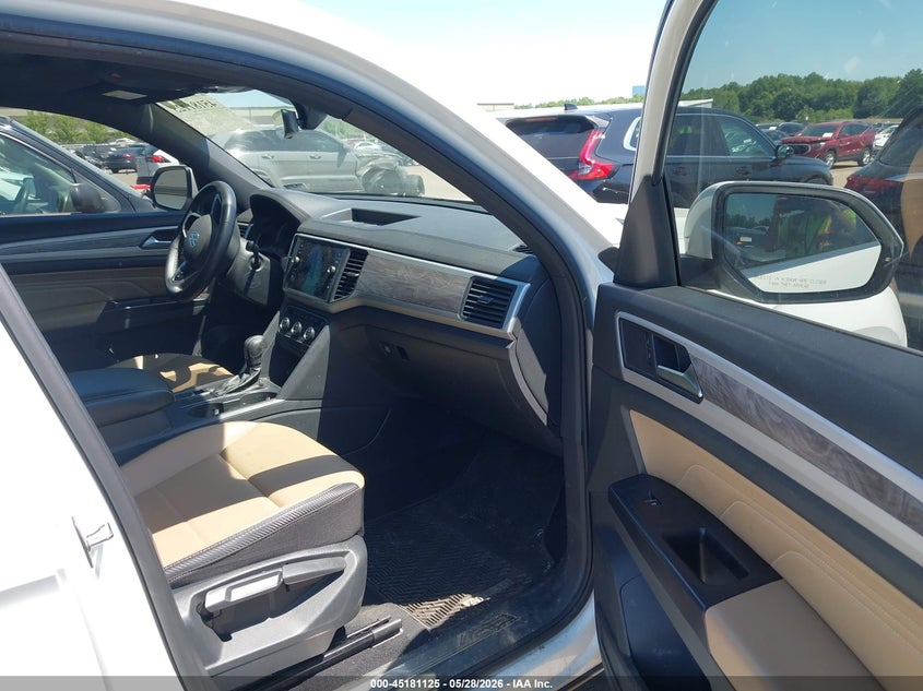 2021 Volkswagen Atlas cross sport VIN 1V2JC2CAXMC211950 IAAI salvage auction — HAIL, Salvage Title, sold $7,325 on 2026-07-21 (photo 5)