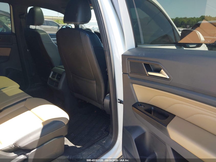 2021 Volkswagen Atlas cross sport VIN 1V2JC2CAXMC211950 IAAI salvage auction — HAIL, Salvage Title, sold $7,325 on 2026-07-21 (photo 8)
