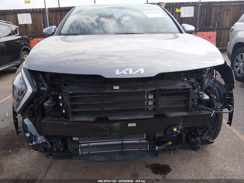 2025 Kia Sportage VIN KNDPUCDGXS7217030 IAAI salvage auction — FRONT END, Salvage (Colorado), sold $8,500 on 2026-07-28 (photo 6)