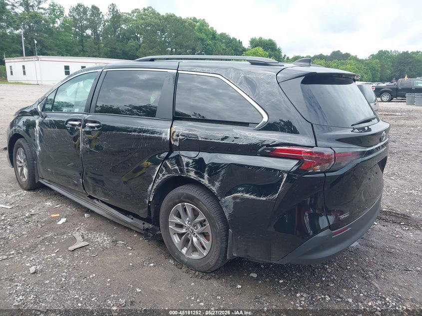 2024 Toyota Sienna VIN 5TDYRKEC7RS183494 IAAI salvage auction — ROLLOVER, Salvage (Georgia), sold $7,300 on 2026-07-31 (photo 3)