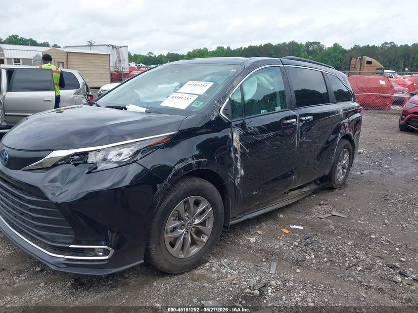 2024 Toyota Sienna VIN 5TDYRKEC7RS183494 IAAI salvage auction — ROLLOVER, Salvage (Georgia), sold $7,300 on 2026-07-31 (photo 6)