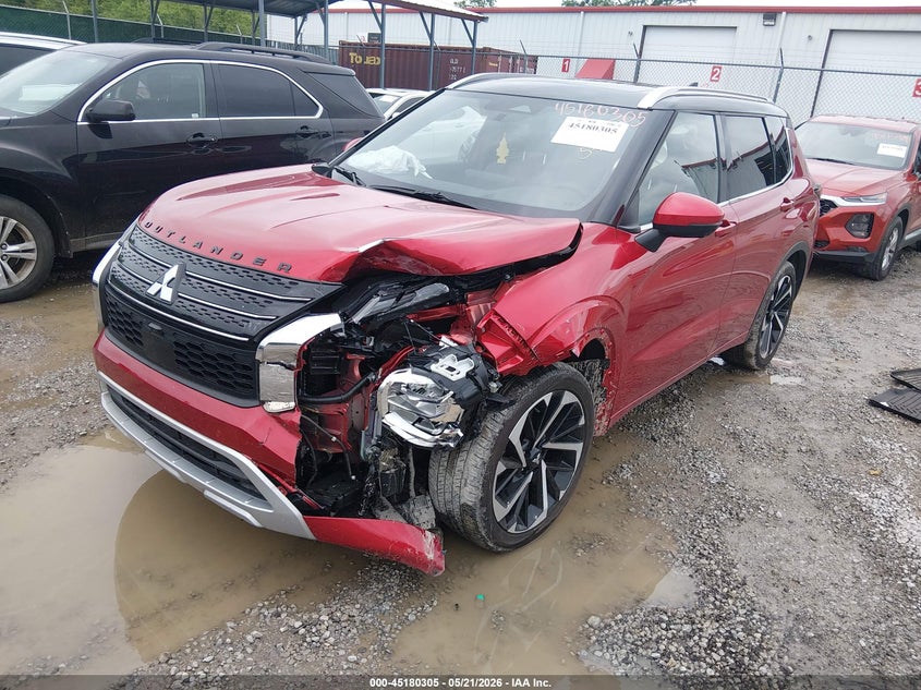 2024 Mitsubishi Outlander VIN JA4J4WA85RZ032137 IAAI salvage auction — LEFT FRONT, Salvage Title, sold $10,500 on 2026-08-20 (photo 2)
