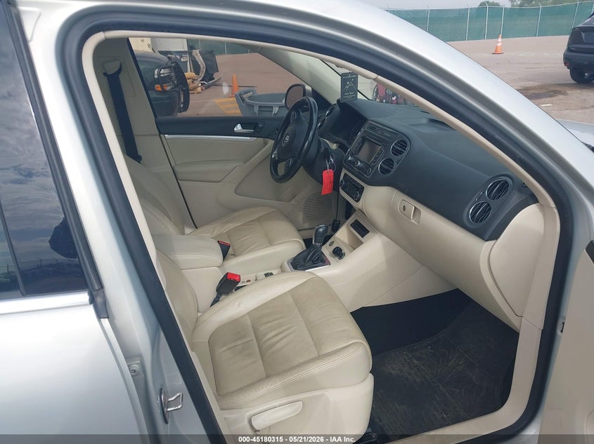 2012 Volkswagen Tiguan VIN WVGBV7AXXCW607373 IAAI salvage auction — RIGHT FRONT, Regular (South Dakota), sold $1,500 on 2026-07-07 (photo 5)