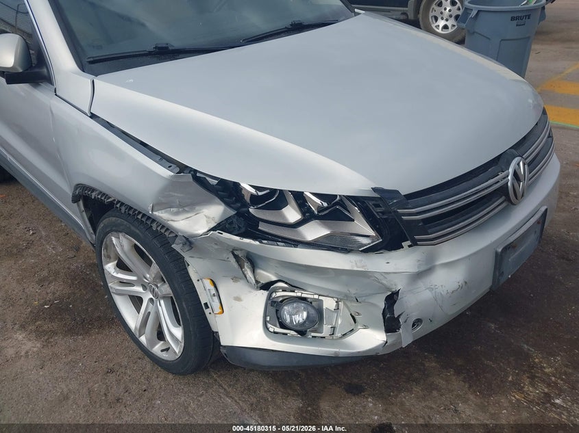 2012 Volkswagen Tiguan VIN WVGBV7AXXCW607373 IAAI salvage auction — RIGHT FRONT, Regular (South Dakota), sold $1,500 on 2026-07-07 (photo 6)