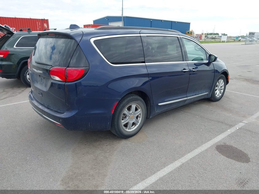 2017 Chrysler Pacifica VIN 2C4RC1BG3HR512528 IAAI salvage auction — FRONT END, Salvage (Nebraska), sold $2,150 on 2026-07-15 (photo 4)