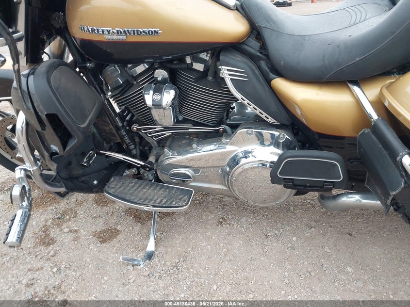 2017 Harley-davidson Electra glide VIN 1HD1KED11HB625276 IAAI salvage auction — LEFT SIDE, Original (Texas), sold $1,900 on 2026-07-29 (photo 9)